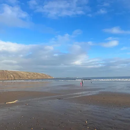 8 At 19 Brooklands * Filey