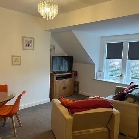 8 At 19 Brooklands * Filey